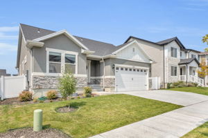 147 N Eden Brook Way, Saratoga Springs, UT 84045, USA Photo 38