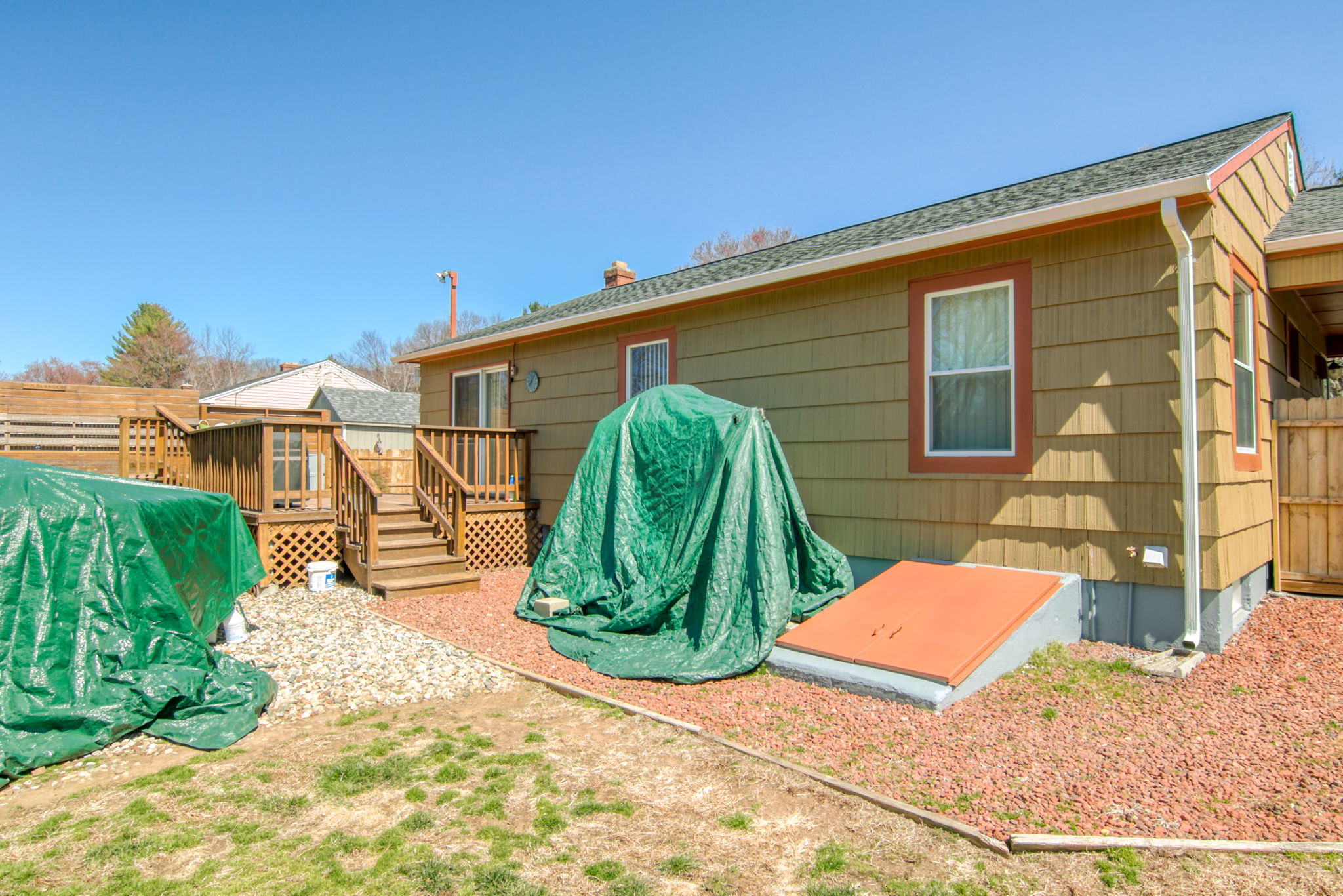 39 Rogers Ln, Enfield, CT 06082 Seven Roads Media