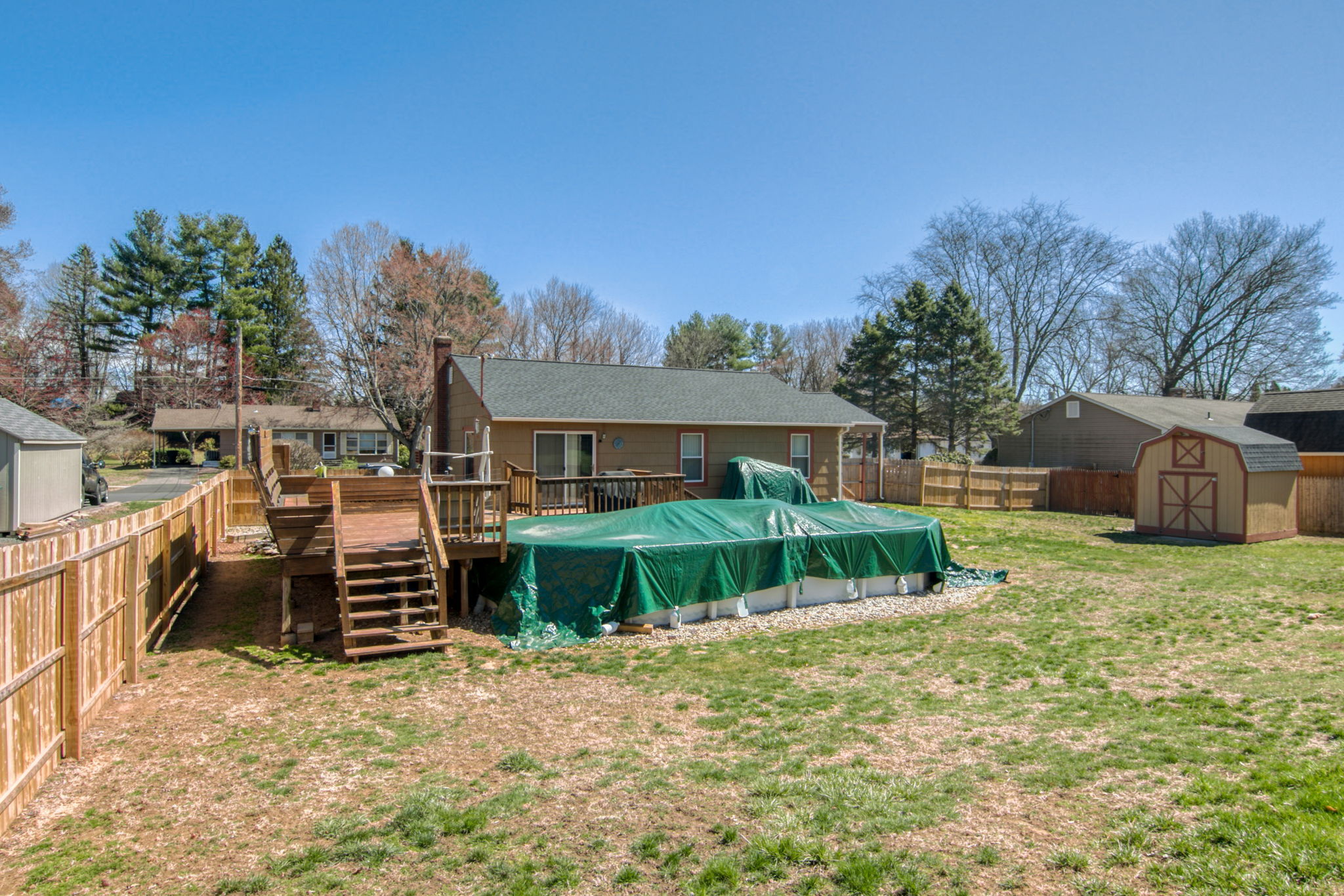 39 Rogers Ln, Enfield, CT 06082 Seven Roads Real Estate Media