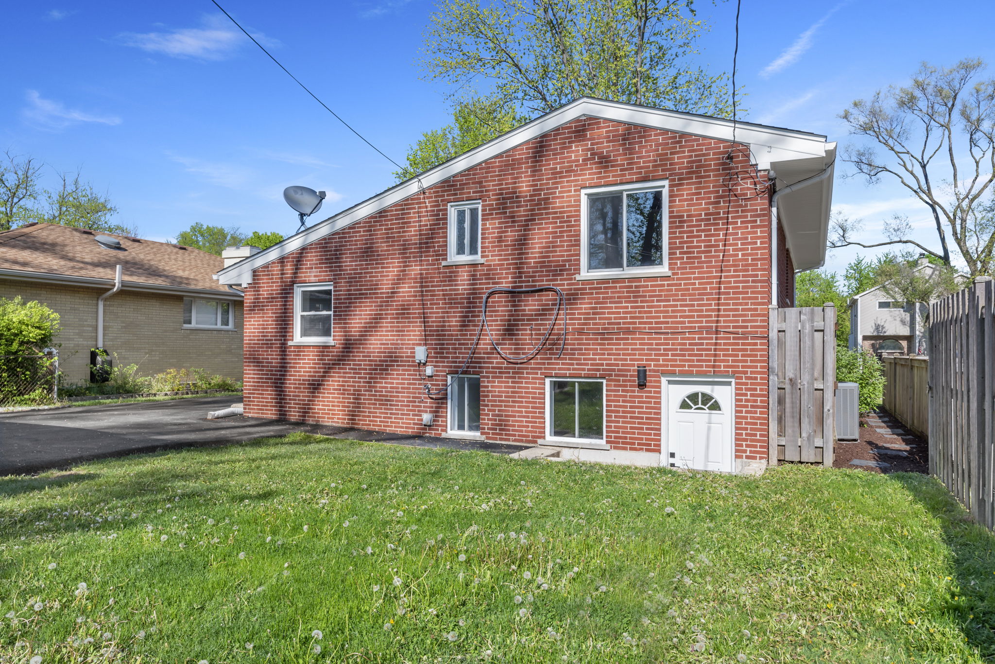 252 N Lombard Ave, Lombard, IL 60148, US Photo 23