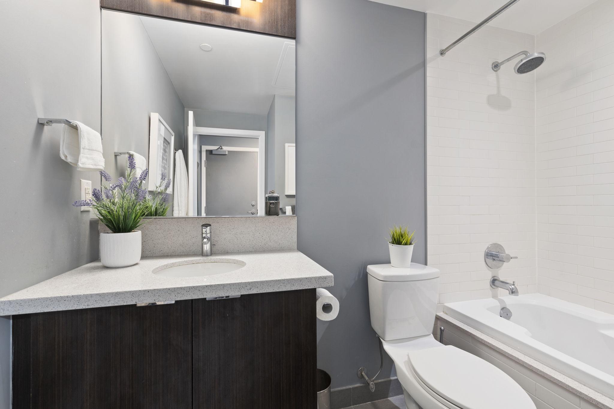 21 Widmer St - Unit 3108, Toronto, ON M5V 0B8, CA Photo 14