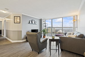 25 Trailwood Dr Unit 801, Mississauga, ON L4Z 3K9, CA Photo 6