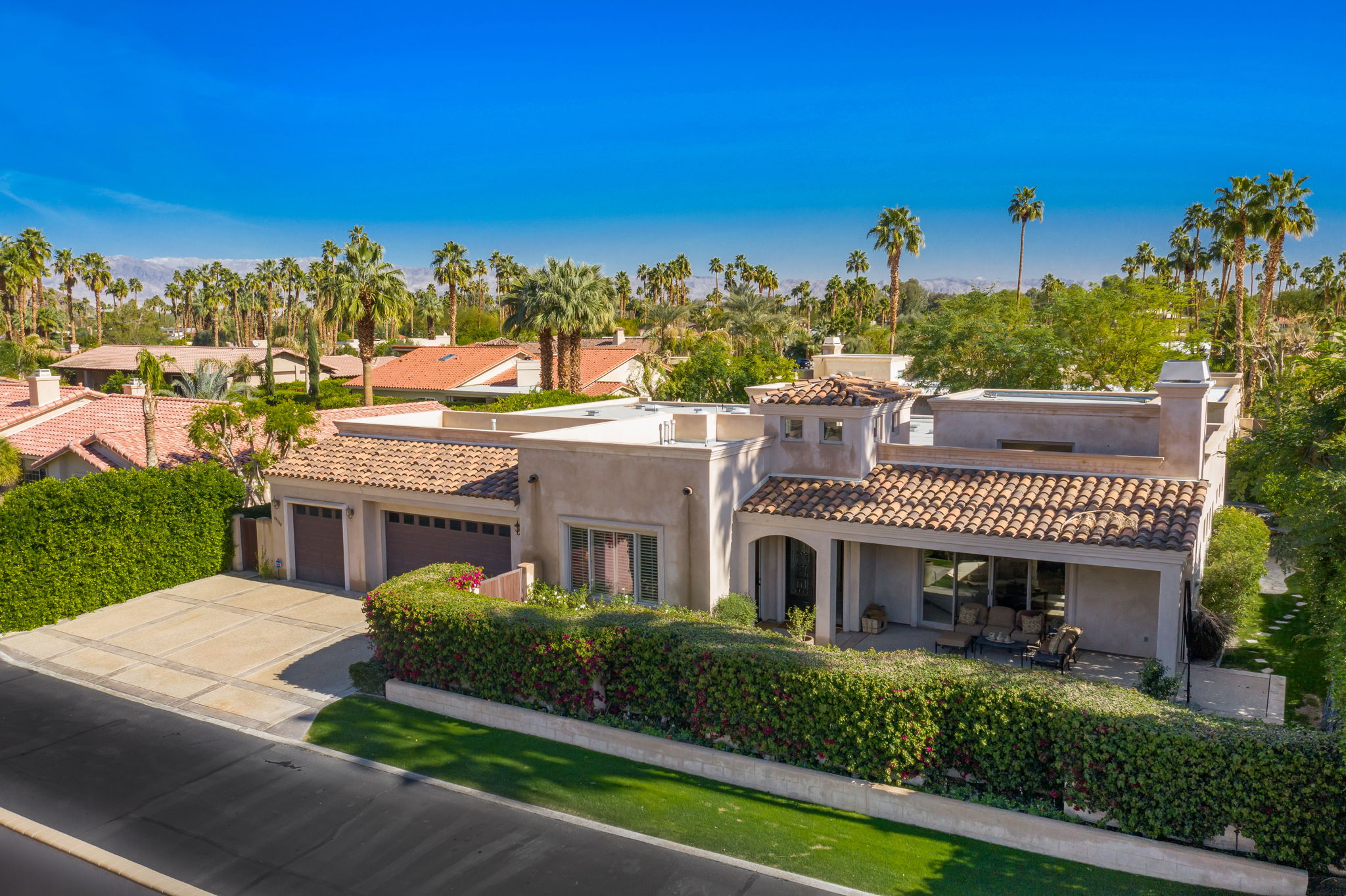 49130 Eisenhower Dr, La Quinta, CA 92253, US Photo 4