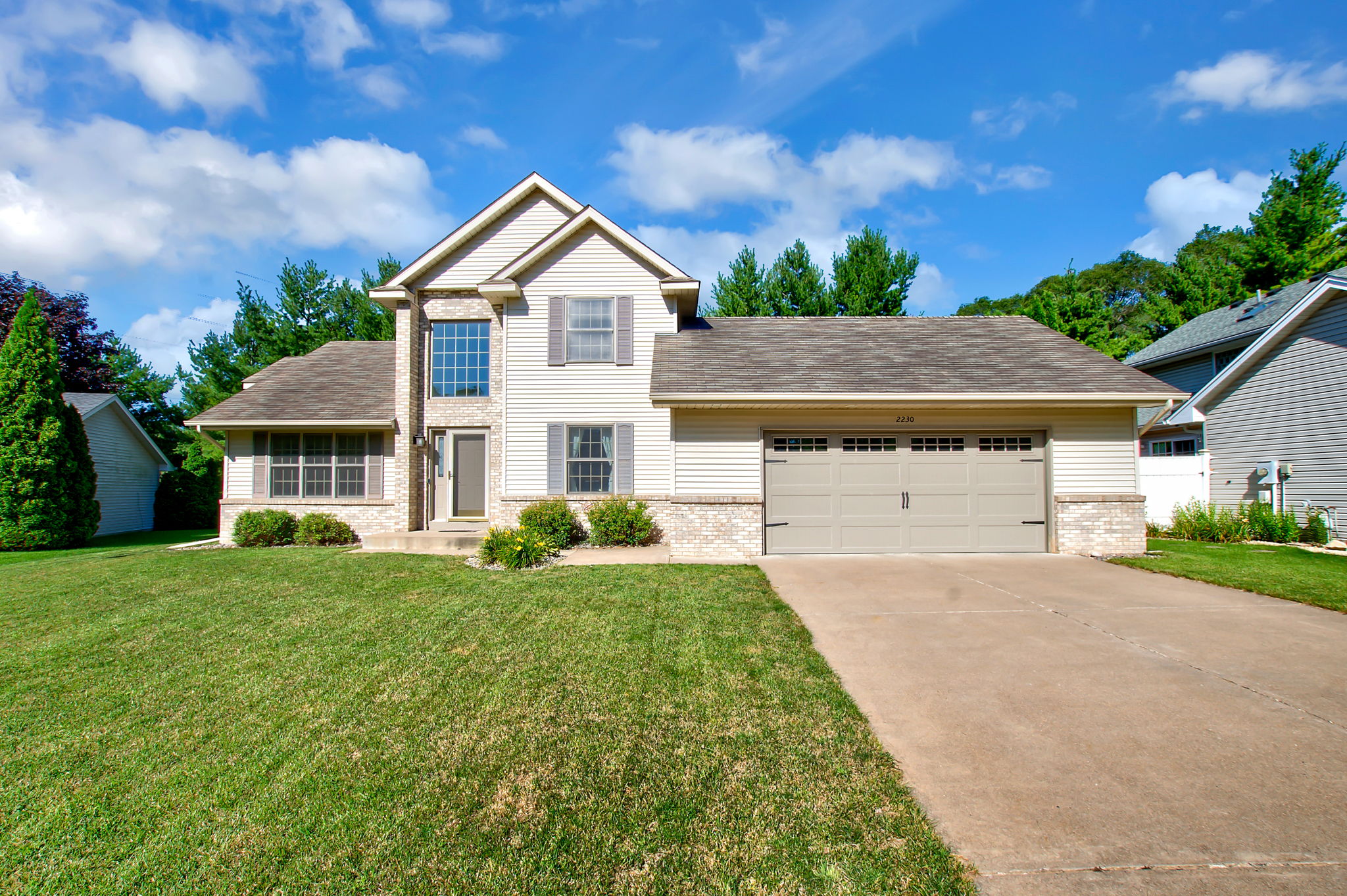 2230 Brittany Ct, New Brighton, MN 55112 Nordy Photography