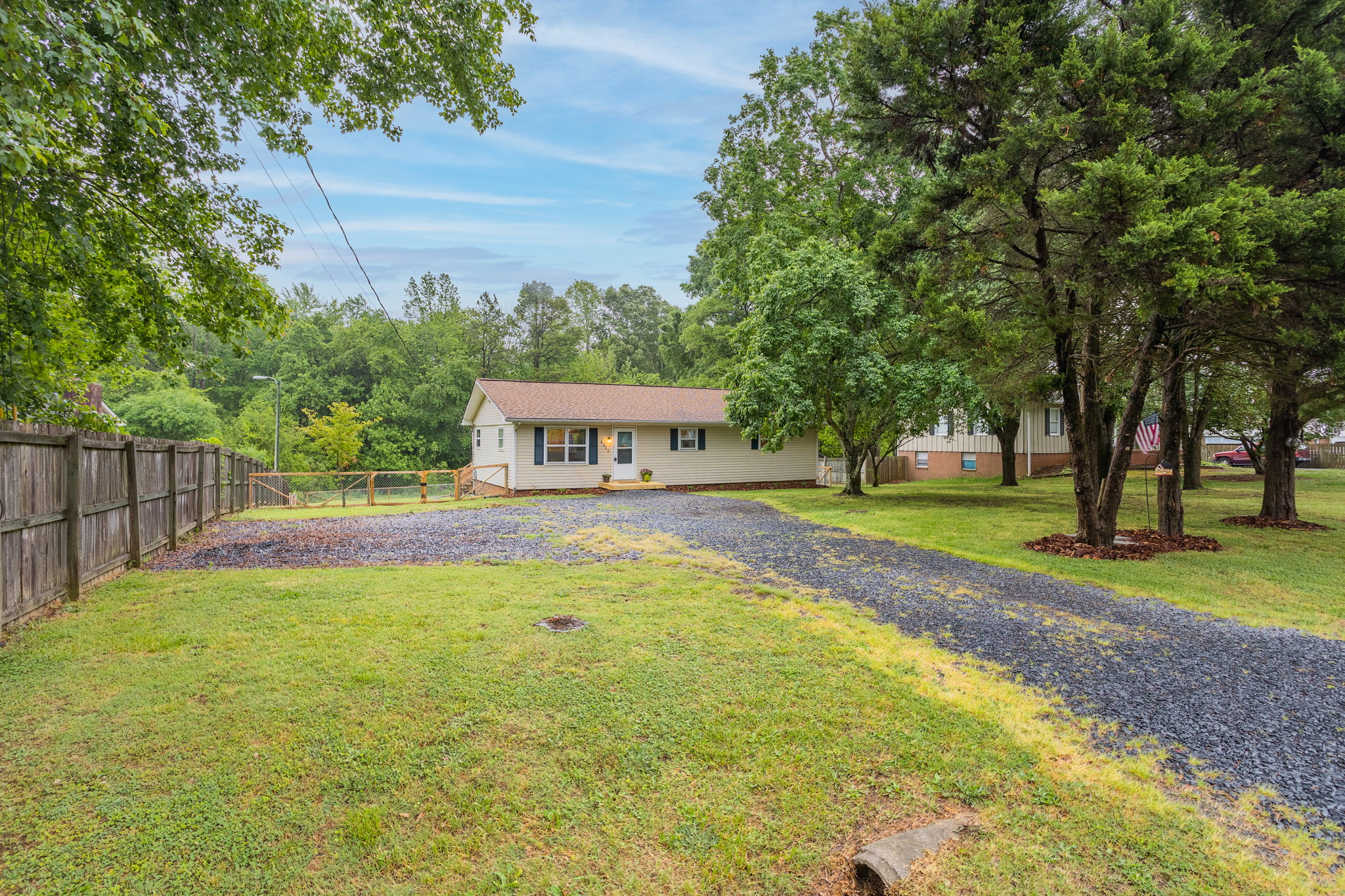 4252 Quail Meadow Dr, Sophia, NC 27350 MM Triad Photography