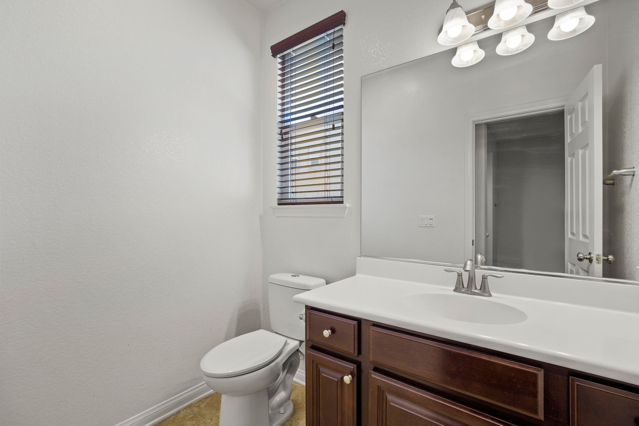 6452 Caxton St, Eastvale, CA 91752, USA Photo 4