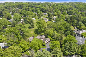 917 Drexel Ln, Bryn Mawr, PA 19010, US Photo 8