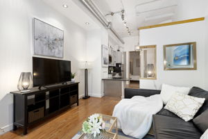 155 Dalhousie St - Unit 632, Toronto, ON M5B 2P7, CA Photo 8
