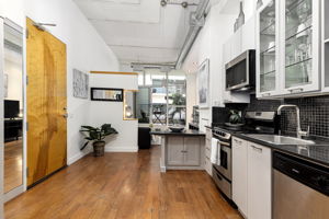 155 Dalhousie St - Unit 632, Toronto, ON M5B 2P7, CA Photo 3