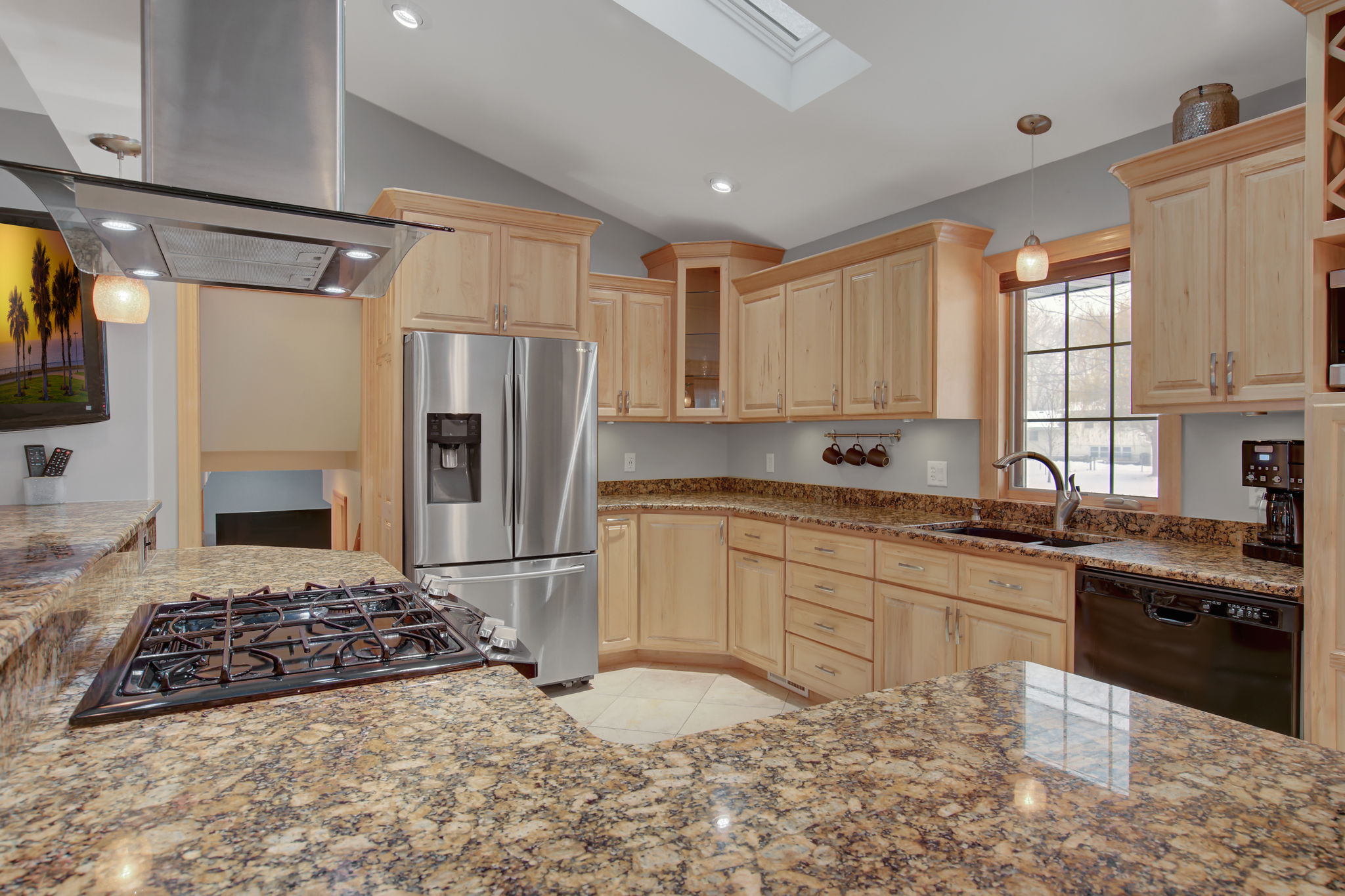 2181 Lakeaires Blvd, White Bear Lake, MN 55110, US Photo 17