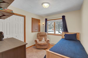 2181 Lakeaires Blvd, White Bear Lake, MN 55110, US Photo 10
