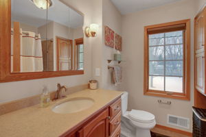 2181 Lakeaires Blvd, White Bear Lake, MN 55110, US Photo 6