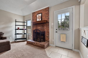 012-Living Room-FULL