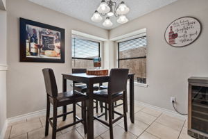 017-Breakfast Area-FULL