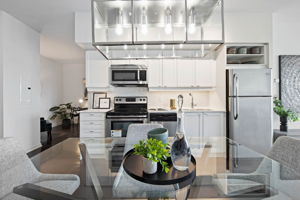 105 The Queensway - Unit 3014, Toronto, ON M6S 5B5, CA Photo 7