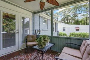 Screened-in Porch