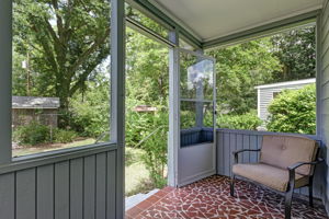 Screened-in Porch