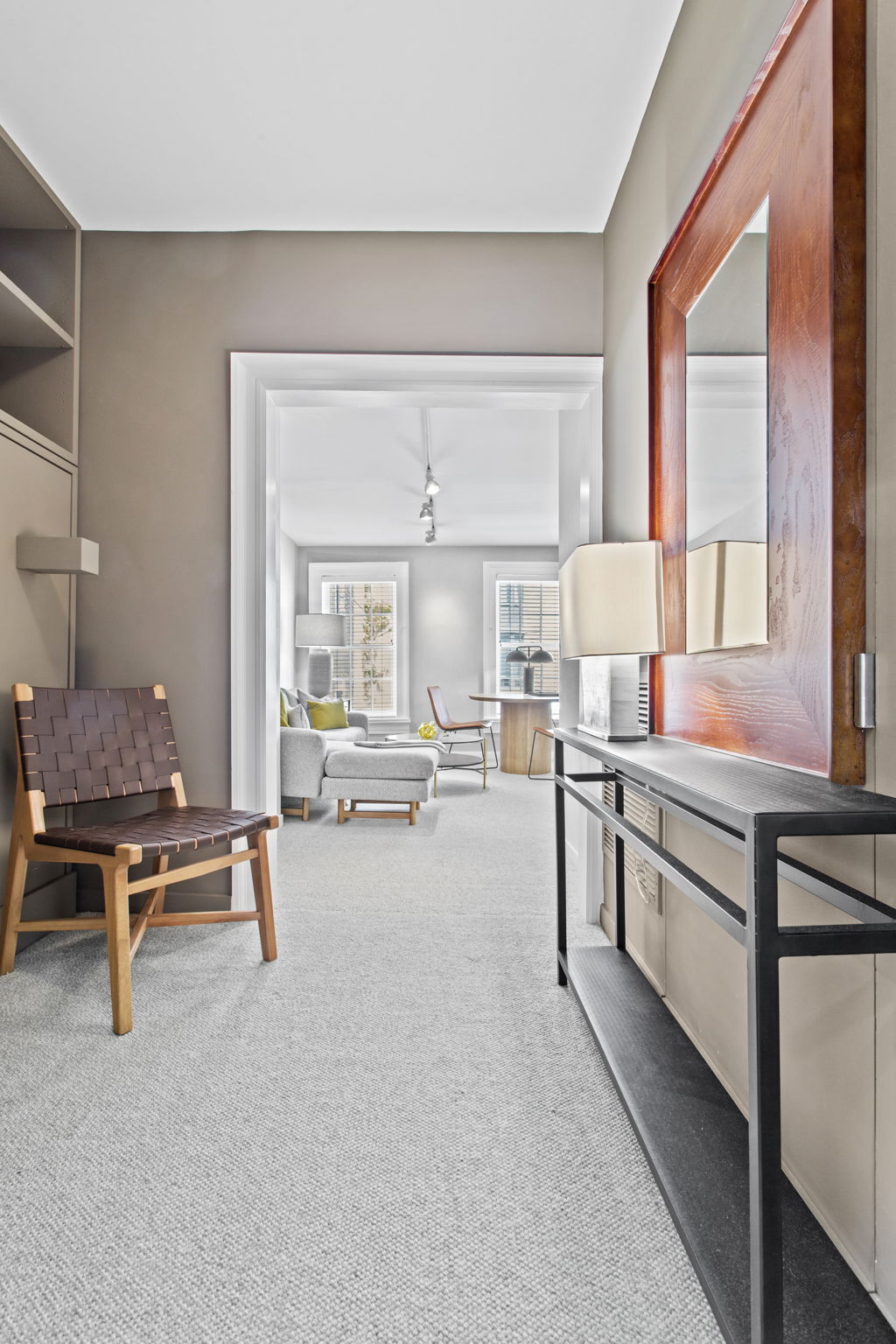 3rd Floor Private Apartment Entry