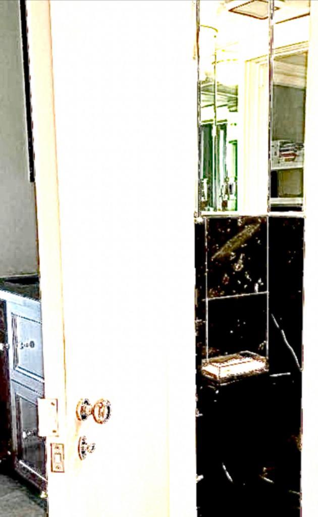 Parlor Floor Powder Room