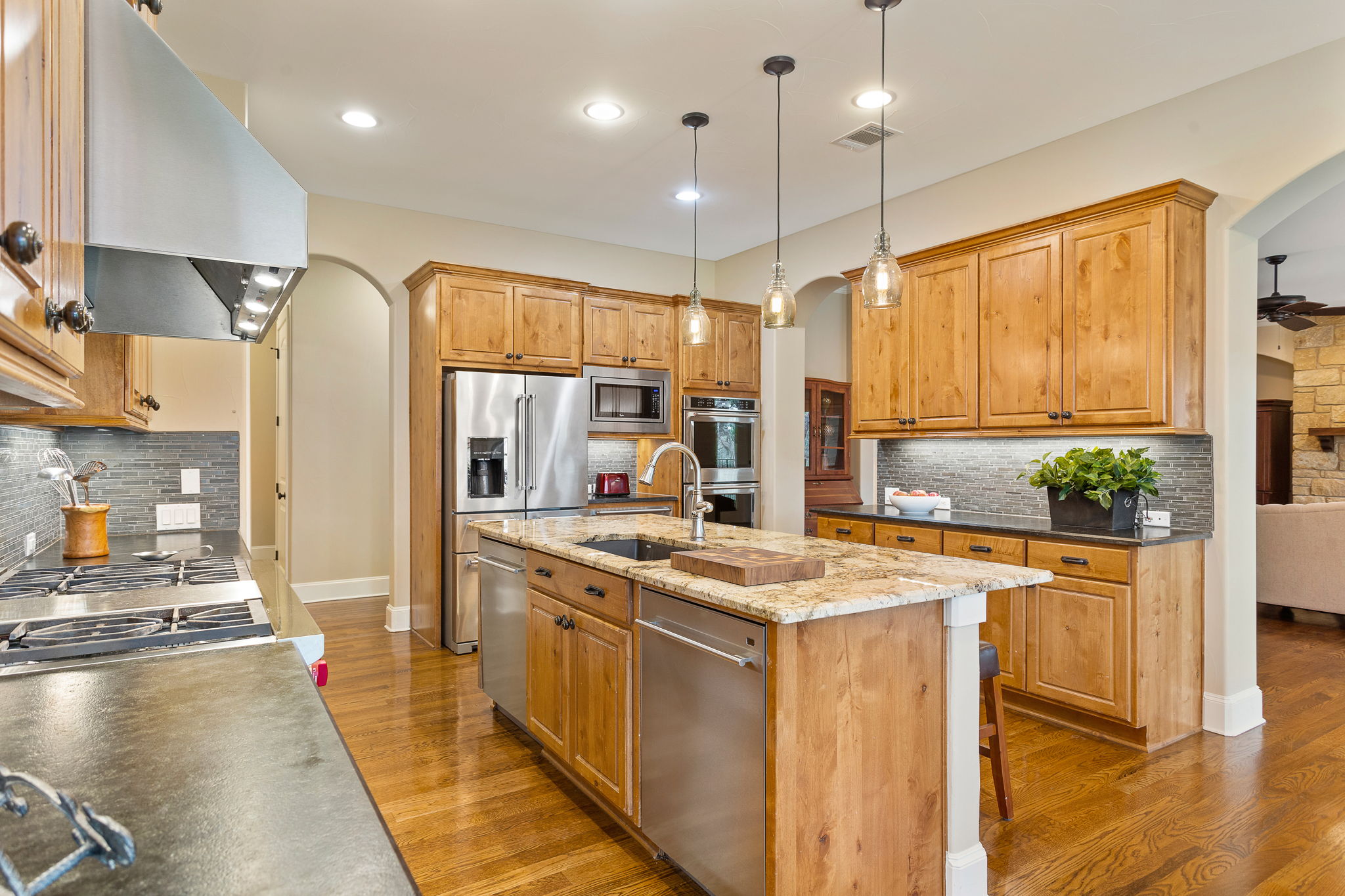 208 Chadwick Drive, Georgetown, TX 78628, US Photo 17