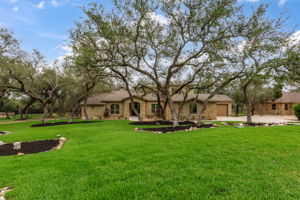 208 Chadwick Drive, Georgetown, TX 78628, US Photo 2