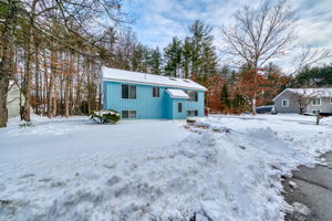 5 Friar Tuck Ct, Merrimack, NH 03054, US Photo 3