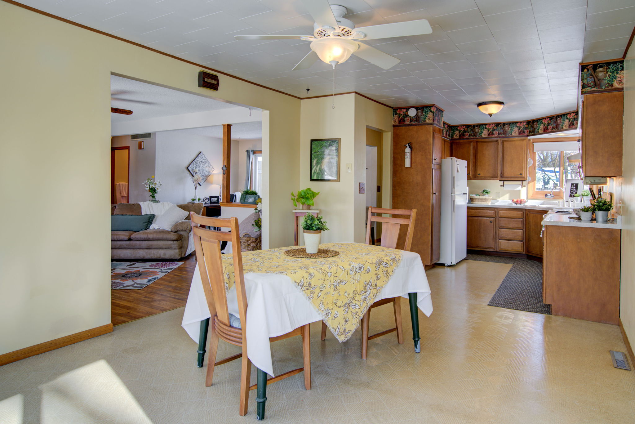 Dining Room/Kitchen