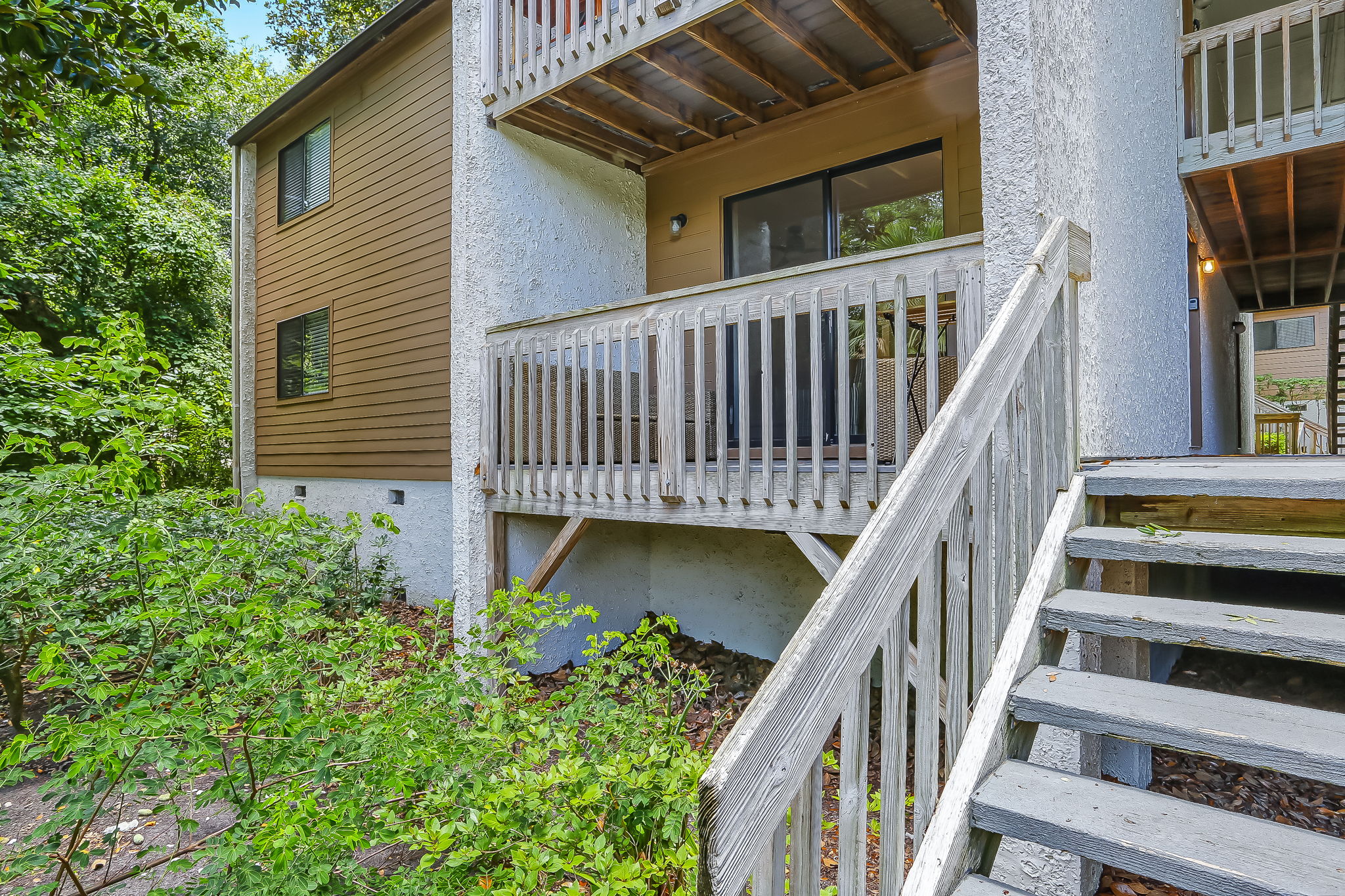 Welcome to 2563 Forest Ridge Drive