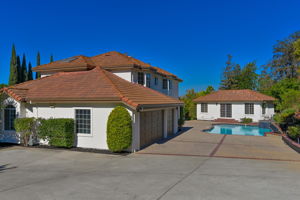 822 Navaronne Way, Concord, CA 94518, USA Photo 4