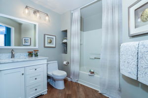 180 Caldecott Ln 216, Oakland, CA 94618, US Photo 12