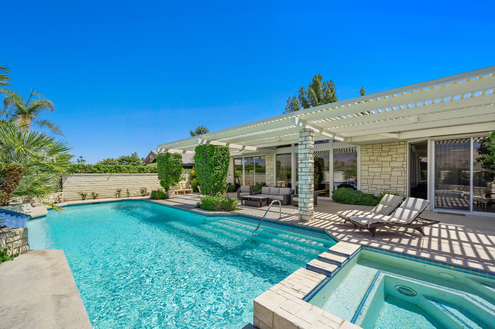 74 Mayfair Dr, Rancho Mirage, CA 92270, US Photo 39