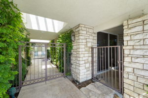 74 Mayfair Dr, Rancho Mirage, CA 92270, US Photo 5