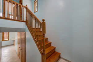 Foyer/Staircase