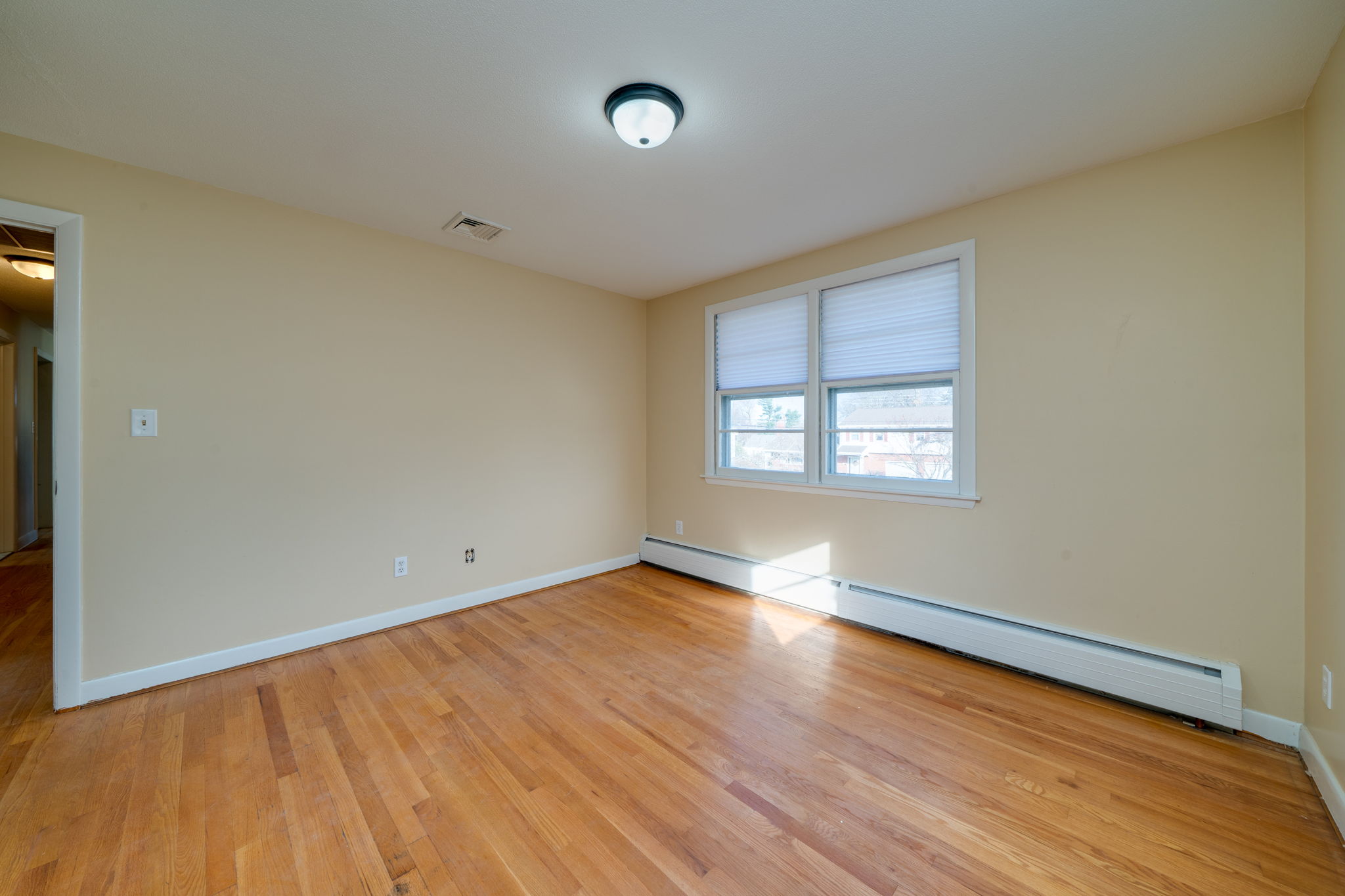 65 Ridge Crest Cir, Wethersfield, CT 06109, US Photo 32
