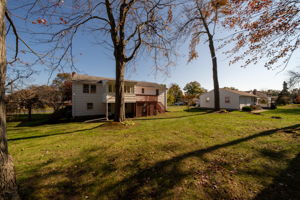 65 Ridge Crest Cir, Wethersfield, CT 06109, US Photo 6