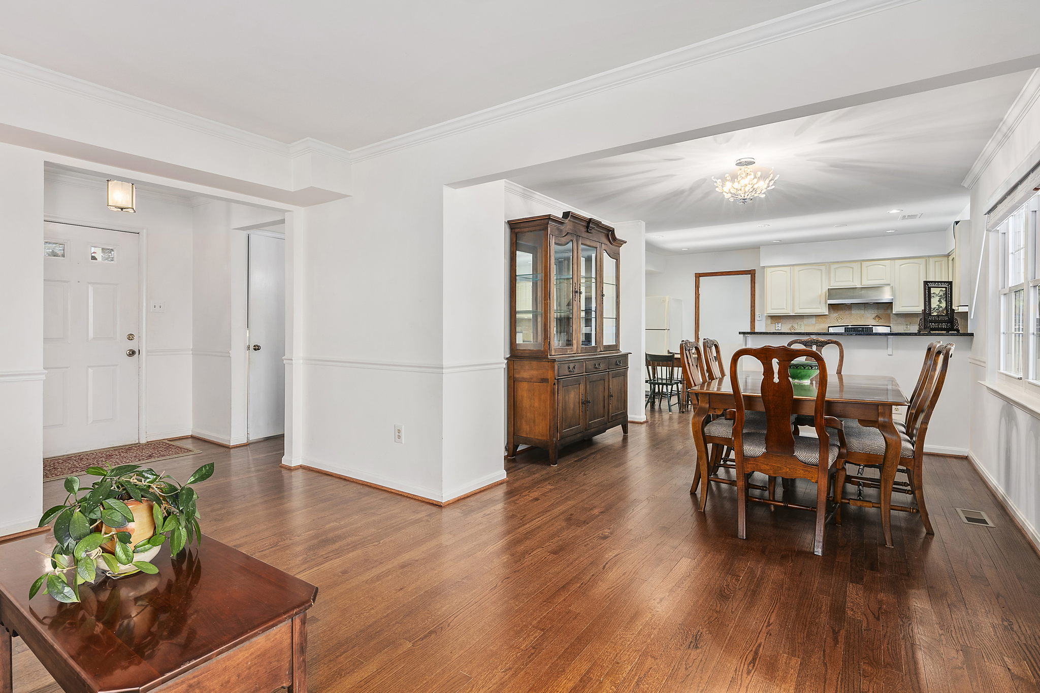 11050 Bishopsgate Ct, Reston, VA 20194, USA Photo 14