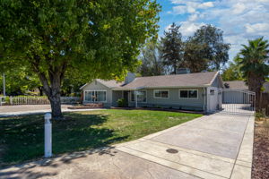 8546 Pershing Ave, Fair Oaks, CA 95628, USA Photo 1