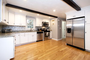 83 S Meadow Rd, Plymouth, MA 02360, US Photo 3