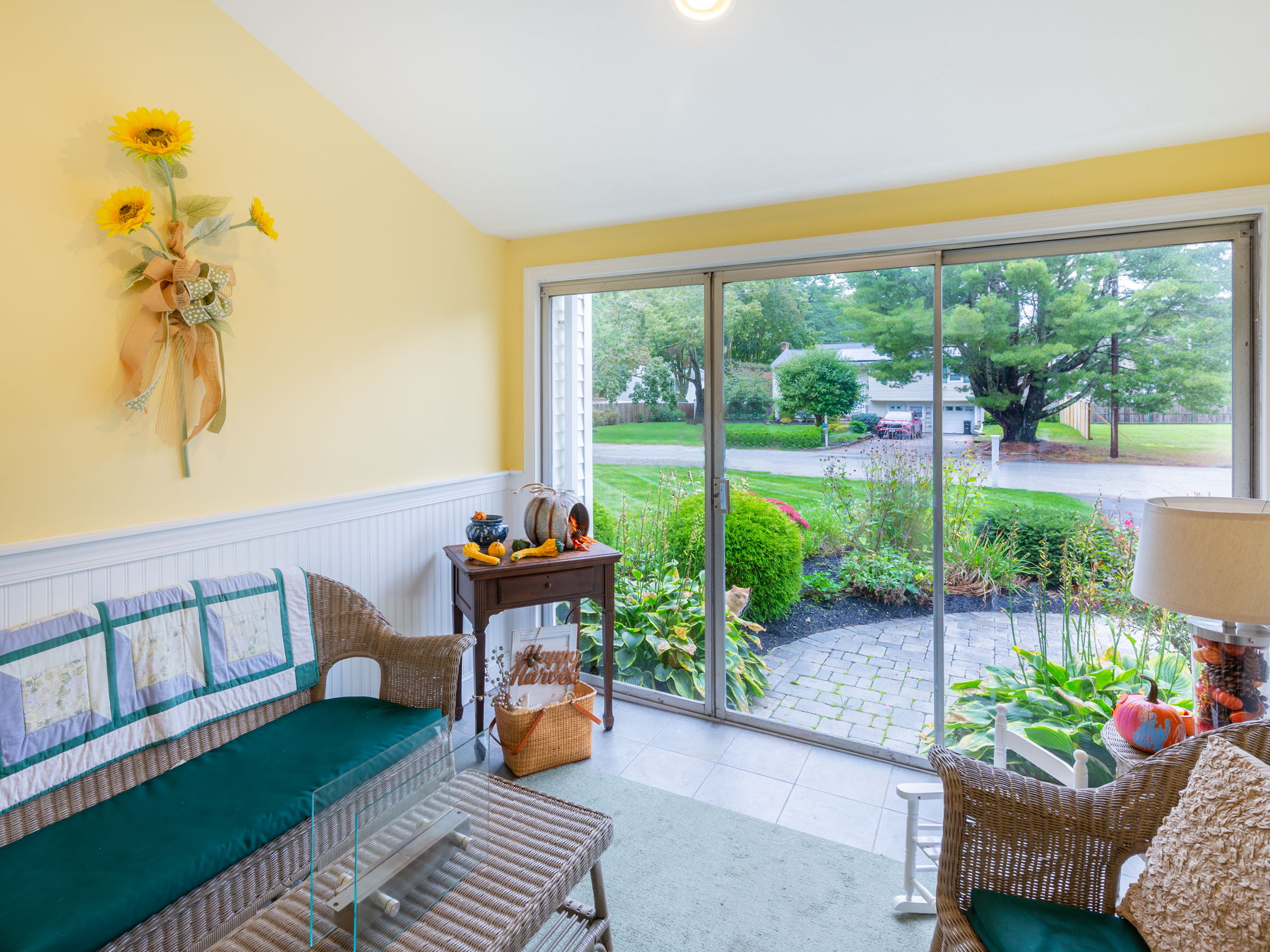 15 Westglow Rd, Brockton, MA 02301, USA Photo 8