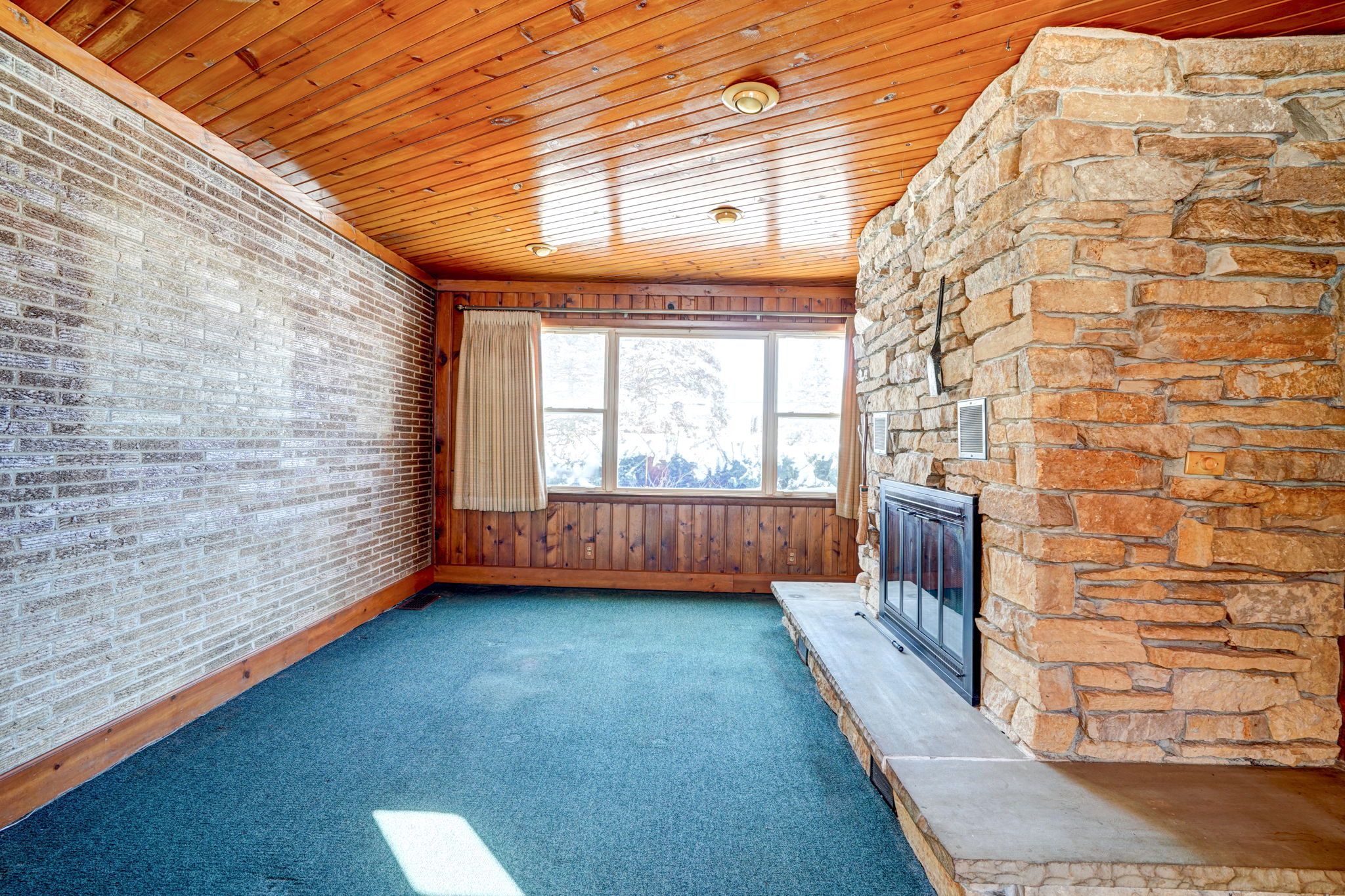 3130 N Newman Rd, Racine, WI 53406 Creative Juice Studios