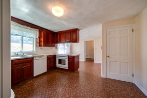 29 Blue Ridge Rd, Kensington, CT 06037, US Photo 14
