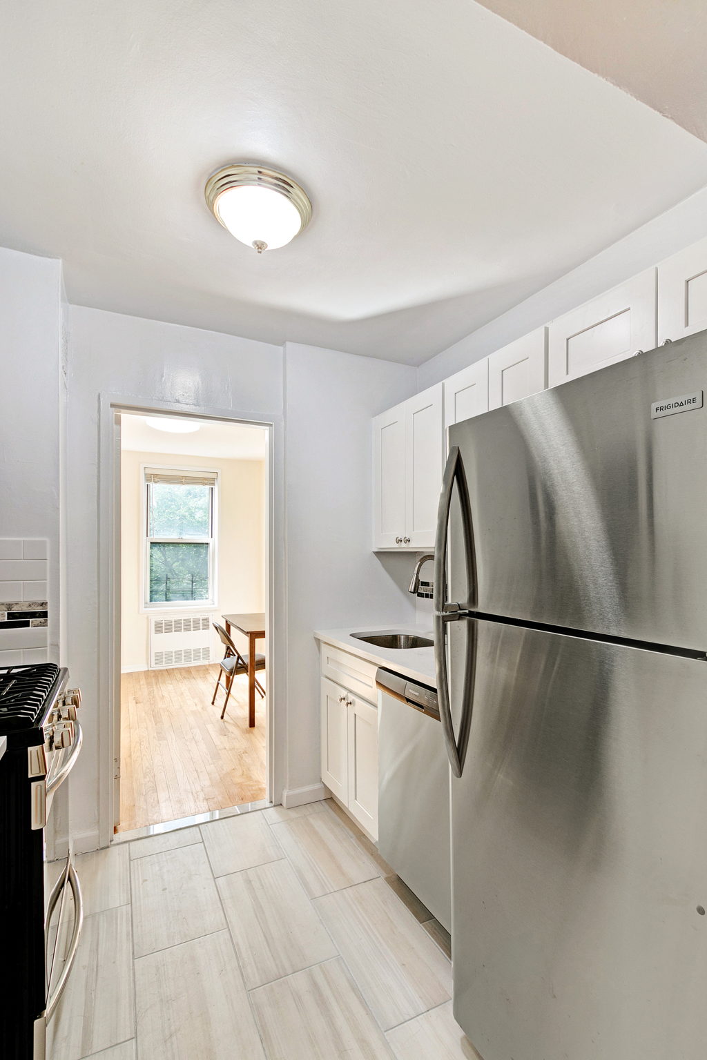 2736 Independence Ave, Bronx, NY 10463, USA Photo 14