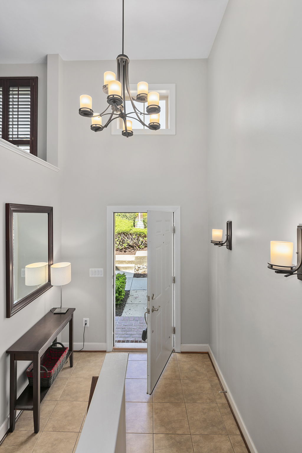 2563 S Kenmore Ct, Arlington, VA 22206, US Photo 4