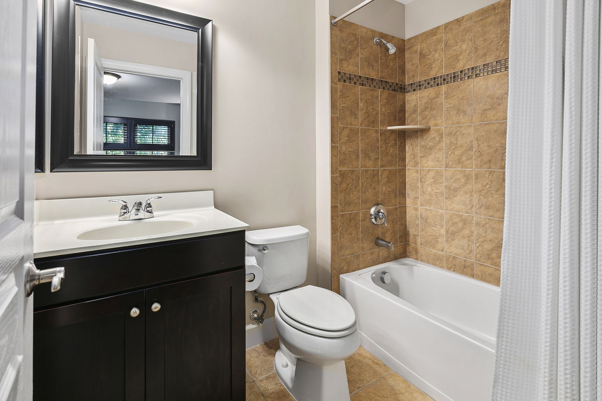 2563 S Kenmore Ct, Arlington, VA 22206, US Photo 45