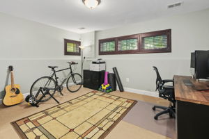 2563 S Kenmore Ct, Arlington, VA 22206, US Photo 41