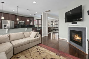 2563 S Kenmore Ct, Arlington, VA 22206, US Photo 17