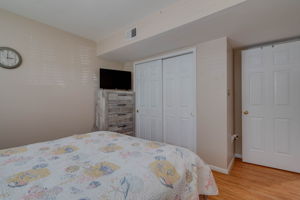 5803 Stream Pond Ct, Centreville, VA 20120, US Photo 28