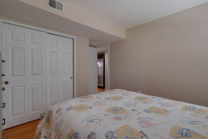 5803 Stream Pond Ct, Centreville, VA 20120, US Photo 29