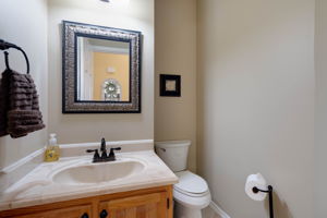 5803 Stream Pond Ct, Centreville, VA 20120, US Photo 34