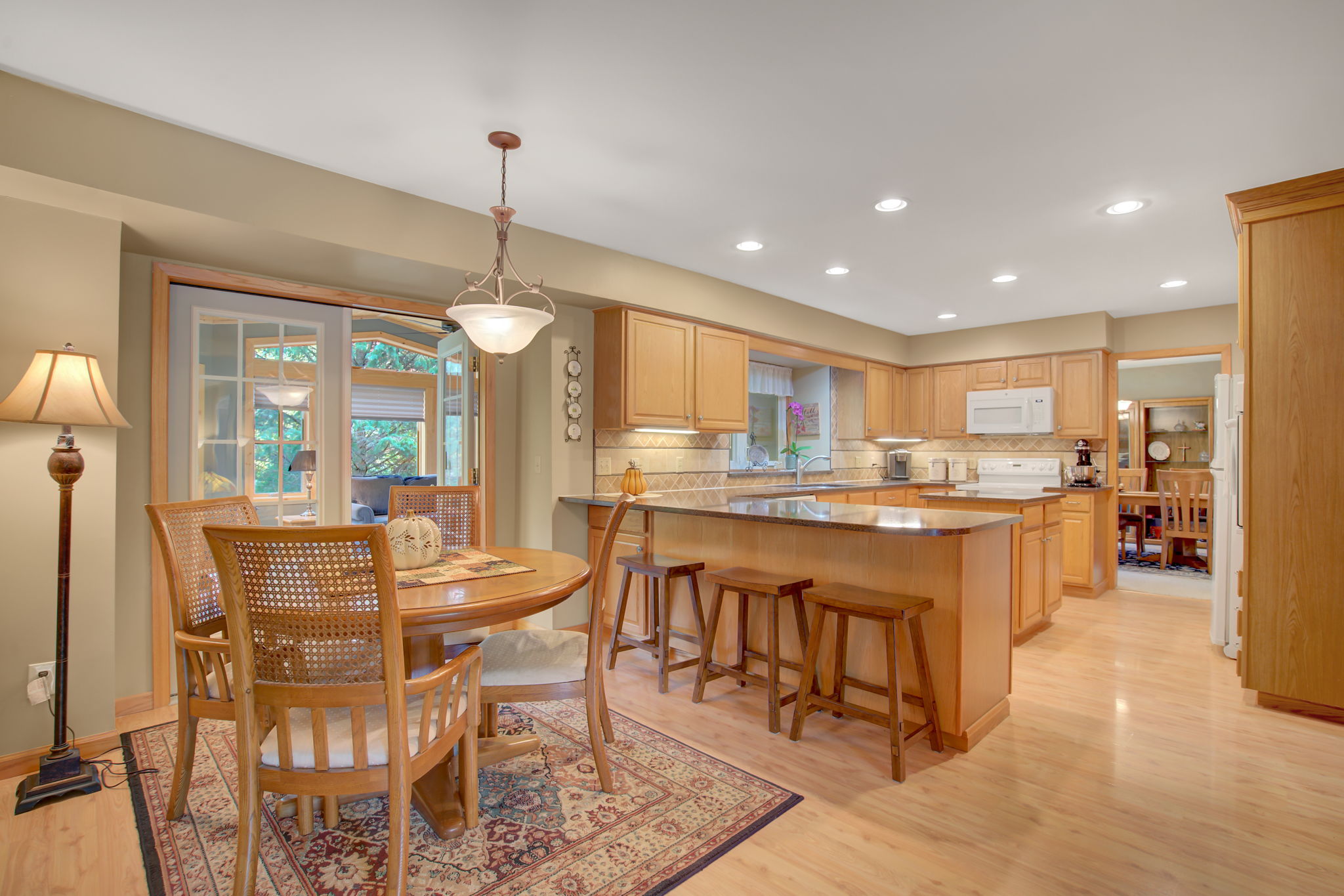 112 Marcin Ln, Burnsville, MN 55337, US Photo 5